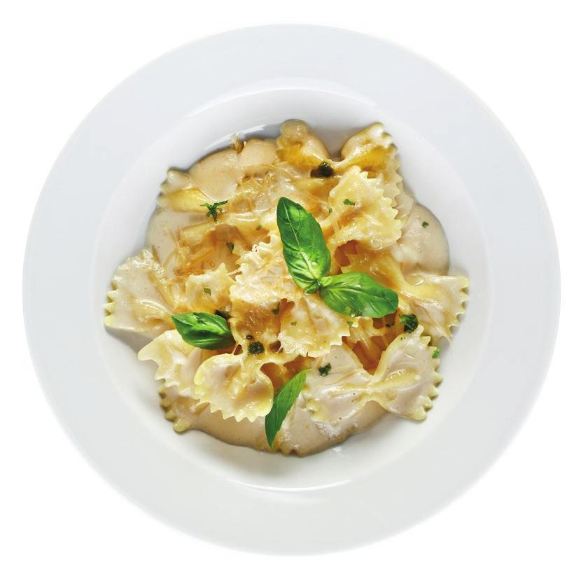 TĚSTOVINY TŘÍ CHUTÍ ZAPEČENÉ BRAMBORY SE ŠUNKOU 100 g těstovin, sůl, 100 ml Fortini Multi Fibre, 100 ml smetany, 20 g parmezánu, 30 g eidamské cihly, 10 g goudy,