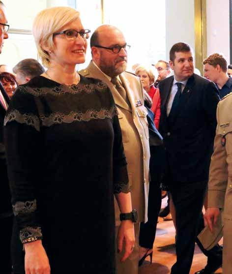 Vojenský historický ústav připravil ve spolupráci se Správou Pražského hradu a dalšími organizacemi mimořádnou výstavu Doteky státnosti Když se nás dotýká historie Jednoznačným vyvrcholením letošní