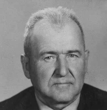 Bludovští předsedové MNV František Hamal (1949-1954) Třetí předseda MNV, patnáctý nejvyšší představitel Bludova po roce 1848, František Hamal se v Bludově nenarodil, ale přistěhoval se až v