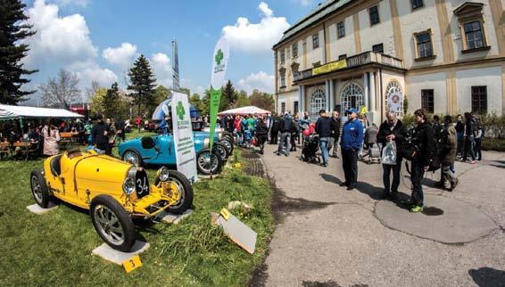 Příznivci motorismu uvidí nablýskané automobily a motocykly na náměstí Míru před radnicí, v parku Svobody u zlínského zámku a na ulici Soudní.