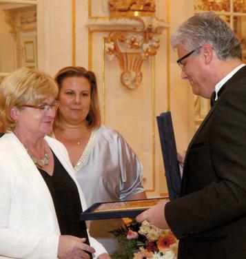 Václav Fiedler působil dlouhá léta v různých funkcích vedení Společnosti Parkinson. V loňském roce byl u příležitosti svých 70. narozenin jmenován čestným členem Společnosti Parkinson, z. s. Děkujeme za práci vykonanou pro druhé a přejeme hodně zdraví do dalších let.