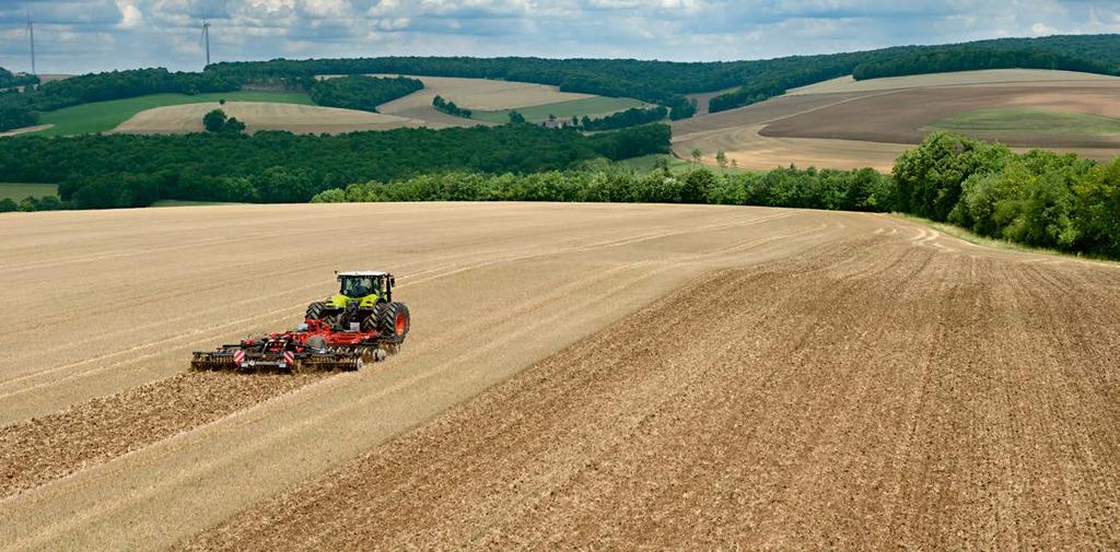 Neustále ve správné stopě. Navigační systémy CLAAS. Asistenční systémy pro řidiče Korekční signály. RTK (± 2-3 cm) Pevná stanice Dosah cca.