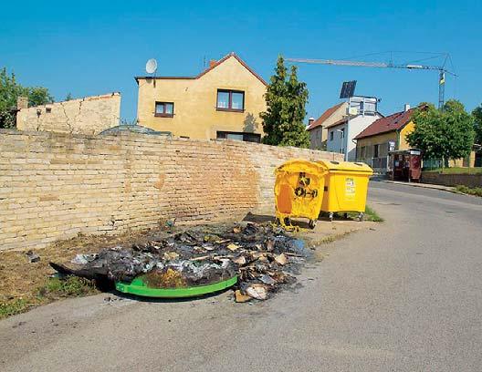 plom za moderní knihovnické a informační služby, díky kterému se budeme účastnit soutěže KNIHOVNY ROKU 2018. Druhé ocenění je Diplom za všestranný rozvoj obce.