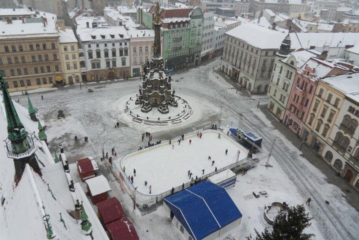 2010 Mobilní ledová plocha Olomouc Horní náměstí,
