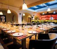 patře restaurace, 18 míst na předzahrádce před restaurací, cca 16 míst na předzahrádce u Máchadla.
