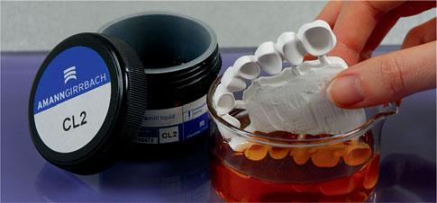 POUŽÍVÁNÍ S CERAMILL ZOLID Barvení širokých můstků se sintrovaným pomocným blokem Riziko trhlinek u
