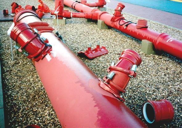 5. SPOLEHLIVÉ NAPOJENÍ Více než jednu třetinu škod na kanalizačních stokách zhotovených z tuhých a měkkých potrubí tvoří škody na přípojkách.