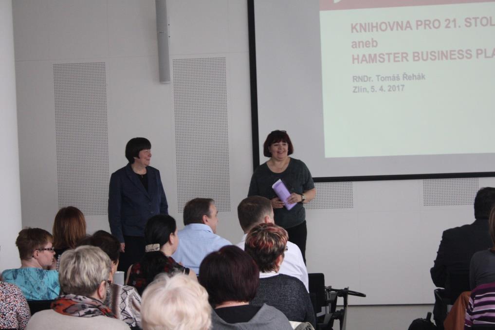 3.3 Konkretizace cílů v návaznosti na standardy výkonu regionálních funkcí knihoven 3.3.1 Poradenská a konzultační činnost, metodické návštěvy, plány, rozbory Cíl: Zvýšit informovanost starostů a
