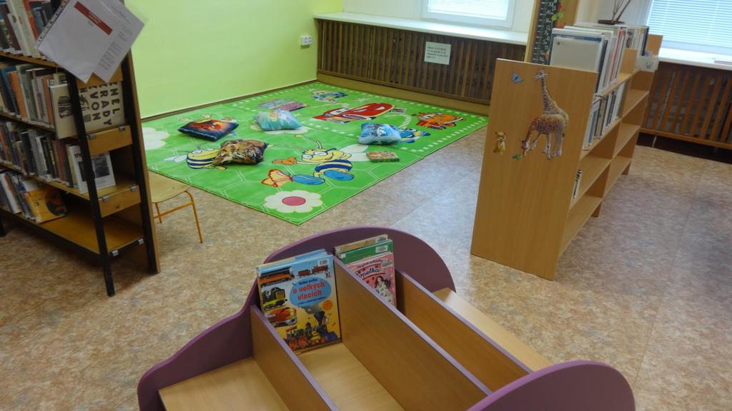knihovně nové možnosti pro setkávání čtenářů v důstojném prostředí. Část nákladů byla hrazena z rozpočtu Jihomoravského kraje, Program rozvoje venkova.