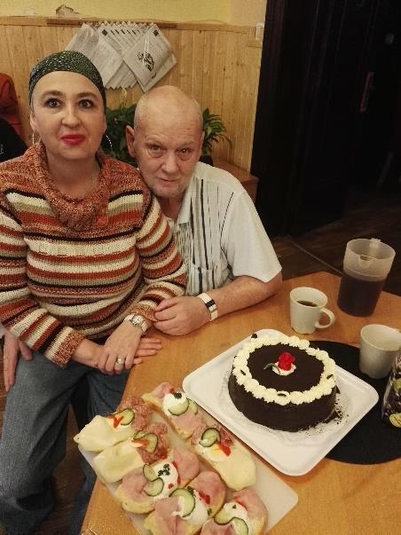Přejeme hodně štěstí, zdraví, pohodu a mnoho radosti z vnuček. kolektiv P4,6, Narozeniny p. Nagyho Dne 06.03.2018 oslavil své 62.