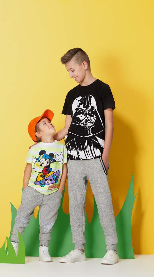 bílo-limetkovými proužky, velikosti 98 128 cm TRIČKO S AUTÍČKY pro chlapečky, s