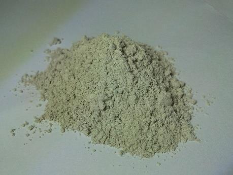 1 Charakterizace surovin Jako vzorky pro tuto práci posloužily bypassové odprašky ze tří cementáren v ČR a SR. Pro značení vzorků je v této práci použito zkratky CKBD (cement kiln bypass dust).