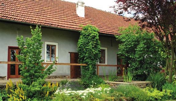 Prachaticko 17. Kolkovi, Višňová soukromá venkovská zahrada Soukromá zahrada s prvky klasické venkovské zahrady.