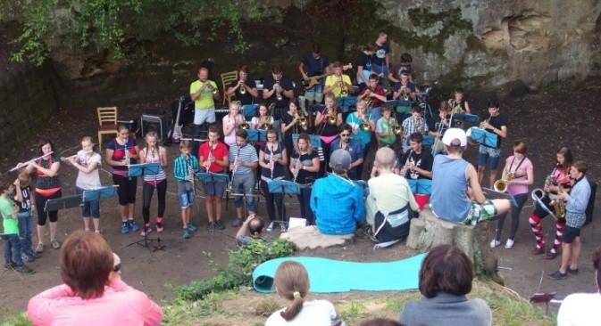 Ten měl spolu s Jiřím Richterem na starosti dechovou sekci, složenou z hráčů Big Bandu a Velkého dechového orchestru.