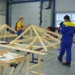 Dále tento obor využívá tyto stroje: pásová pila na kov,