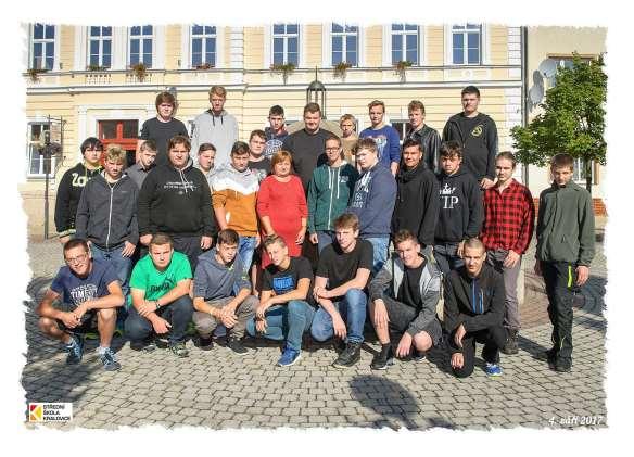 41-55-H/01 Opravář zemědělských strojů ŠVP Opravář zemědělských strojů - učební plán ŠVP Opravář zemědělských strojů počet týdenních vyučovacích hodin vyučovací předmět 1. r.