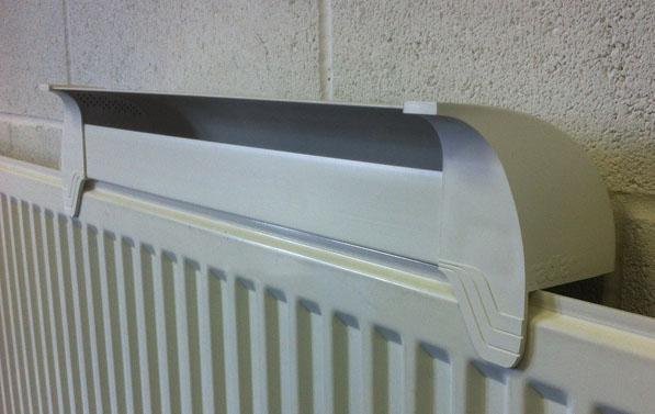 Síťový adaptér spínaný zdroj konstantního napětí 12 V - 670 ma Rozměry d x v x š : 590 x 30 x 88 mm Cena a náklady: Ventilátor pod radiátor 1300 Kč Topná sezóna cca 220 dní (denně