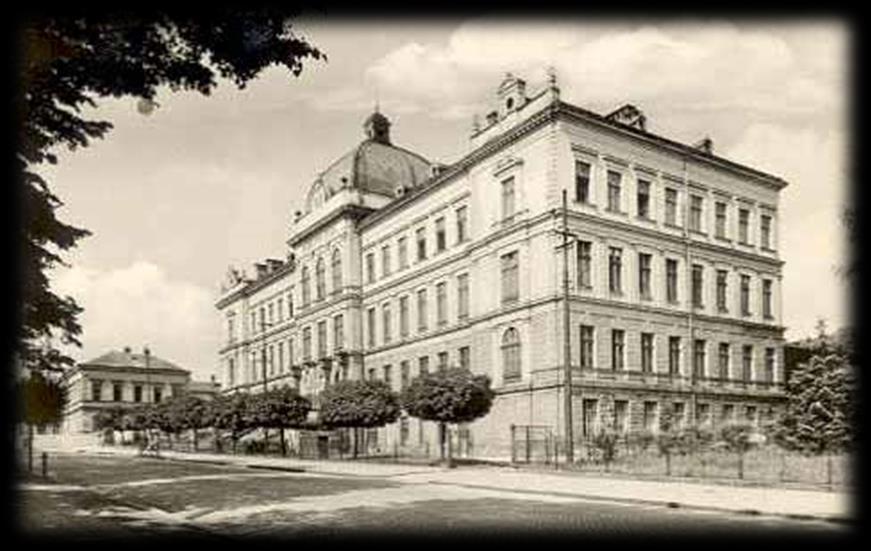 národního umělce Petra Bezruče,