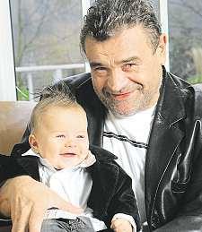 Stačil k tomu jediný výstřel. Přestože Karel Svoboda odešel předčasně, zůstalo za ním obrovské dílo.