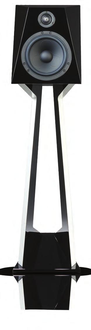 magnety. Styk reprosoustavy se stojanem je oddělen antivibračními podložkami v místě magnetů.