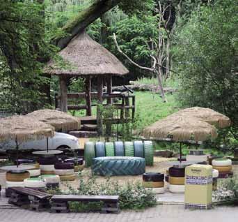 Návštěvnický servis a občerstvení Návštěvníci chodí do zoo nejen za poznáním, ale také si odpočinout a zrekreovat se.