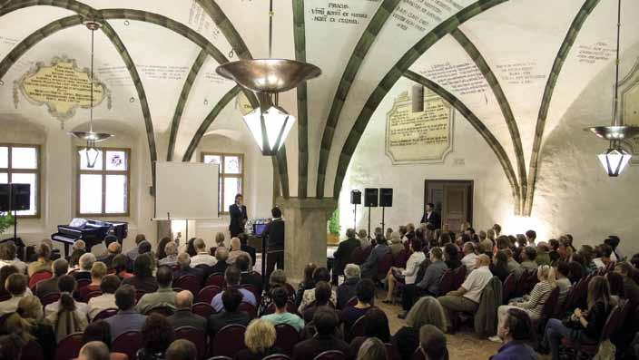 60 let ZOO JIHLAVA Oslavy na jihlavské radnici Ceremonies at Jihlava Town Hall Kateřina Martínková, Mgr. Pavla Jarošová, RNDr.