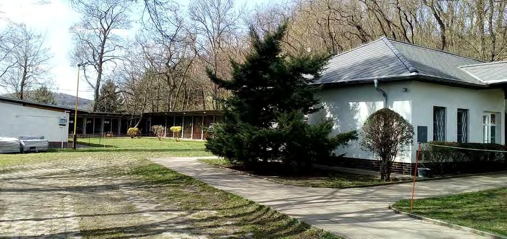 Činnost Centra pro zvířata v nouzi Jaroslava Ježková 1 V roce 2017 prošlo naším centrem (foto 1) celkem 629 psů, z toho 283 se vrátilo zpět k majitelům a 291 psů bylo po uplynutí karantény umístěno