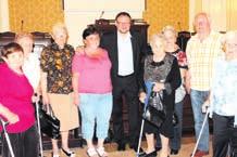 Říkal jsem si, že by bylo dobré udělat v Komárově nějakou větší kulturní akci, a tak přišel nápad na divadelní festival. Co všechno obnášela příprava takového festivalu?