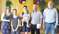 očích slzy, v srdci bolest a žal, proč osud byl tak krutý a Tebe nám vzal? Dne 16. června uplynou 4 smutné roky, kdy nás náhle opustil milovaný manžel, tatínek a dědeček, pan JOSEF HŘÍBAL z Chlustiny.