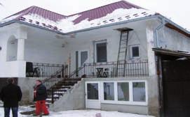 GE 11-32 STRANA - 08 KARIÉRA Prijmeme vodičov VZV plat od 600,oblasť Záhorie ubytovanie zabezpečené č.t.0908 783166 72-0004 Príjmeme obchodného zástupcu na predaj plastových okien.