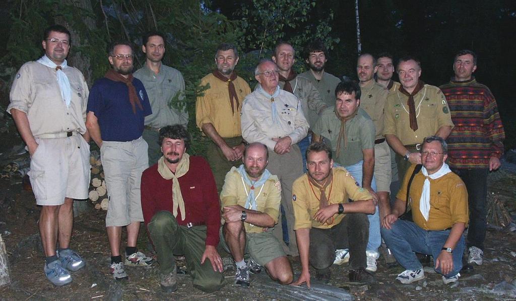 Návštěva Ostřížů oldskautů na oslavě sedmdesátin u srubu nad Jeseníkem Brzy, v roce 2007, měla moje žena, sestra Lilka pětašedesátiny. Na 24.