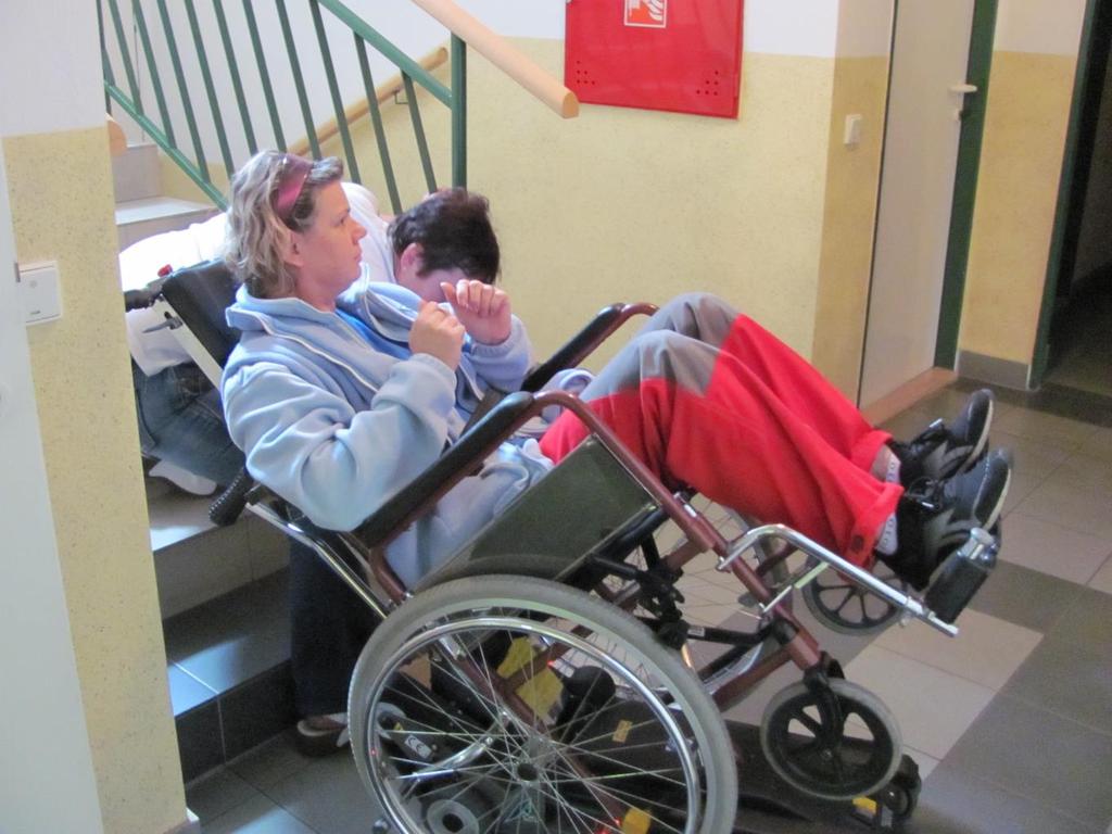 Půjčovna zdravotnických a rehabilitačních pomůcek Půjčovnu zdravotnických a rehabilitačních pomůcek provozujeme od roku 2005.