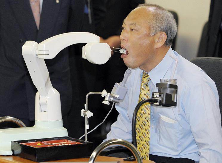 Další aplikace robotiky Pomocné roboty robotická sestra
