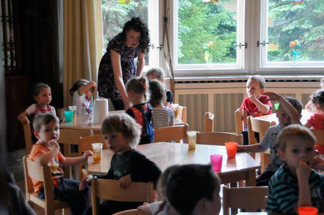Budeme muset dodržovat standardy sexuální výchovy EU Tyto standardy popisuje dokument Světové zdravotnické organizace (WHO), který se bohužel dostává čím dál více do našich školek a prvních tříd.
