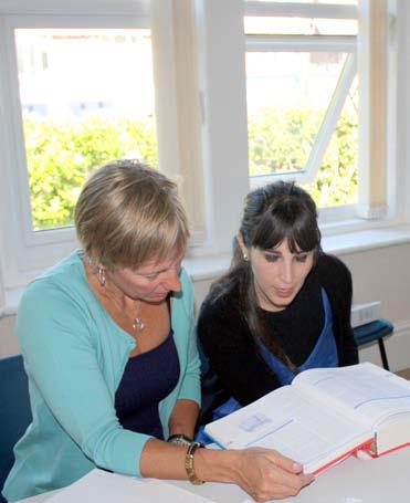 minut 2-4 týdny 12 nejvíce 7-9 Refresher Course in Language & Methodology+8 20+8 45 minut 2-4 týdny 12 nejvíce 7-9 Pro učitele, kteří mají zájem zlepšit svoji angličtinu a rozšířit své učitelské