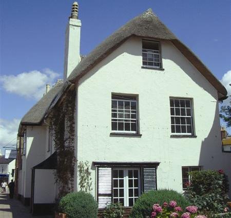 pro učitele od 18 let Kurzy pro učitele angličtiny, Sidmouth, Devon, celoroční kurzy, 6 studentů ve (9 v létě), sobotní odvozy z Heathrow zdarma, kurzu za 16 980 Kč!
