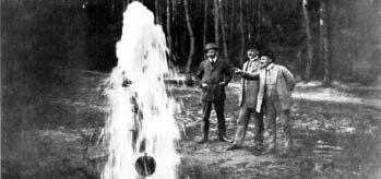 1: Adolf Thiem město Praha, Karlín, Smíchov, Král. Vinohrady a Žižkov k účelu zřízení, vydržování a správy společné vodárny a společného vodovodu.