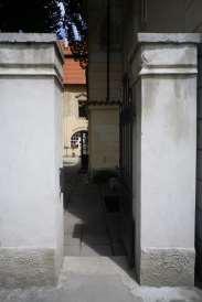 století byly v budově umístěny musejní sbírky a to až do roku 1907, kdy byl hrad zachvácen požárem.