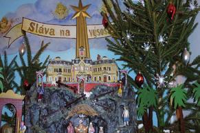 slavnost Zjevení Páně, zpívá sbor Kůrnice 7. 1. 7:30, 10:30 nedělní mše sv., v 10:30 zpívá sbor Kůrnice Betlém pod sochou Svaté Rodiny byl pořízen k Vánocům 1953.