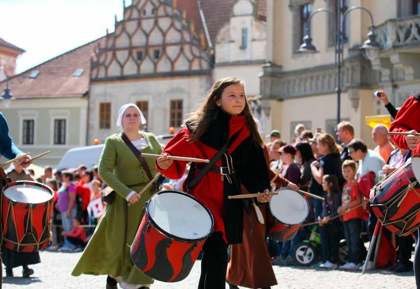 TÁBORSKÁ SETKÁNÍ www.taborskasetkani.eu STŘEDA 13. ZÁŘÍ ŽIŽKOVO NÁMĚSTÍ 16.00 hodin BĚH STARÝM MĚSTEM 18. ročník netradičního běhu spojený s pozvánkou na Táborská setkání. Kompletní program na www.