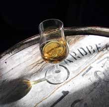DEGUSTACE DEGUSTACE WHISKY (láhve o obsahu 0,7 l) Glenkinchie, 12yo Skotsko Lowlands 920 Kč / ks včetně DPH Dalwhinnie, 15yo Skotsko Highlands 1 020 Kč / ks včetně DPH Cragganmore, 12yo Skotsko