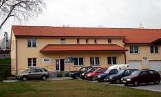ruční výroba skleněných vánočních ozdob MALOOBCHODNÍ PRODEJNA Dvůr Králové n. L. Prodejní doba: tel.