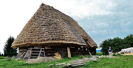 Náš kraj 14. září 2018 25 historicky cennou stodolu různé druhy obilí, co do přístodůlků aco do patra. Co se také mlátilo jako první. Nějakou část obilí totiž museli vymlátit hned, aby zaseli pole.