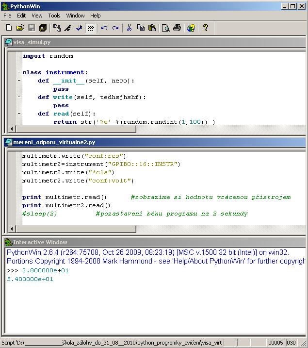 Obrázek 6 PythonWin třída, skript a interaktivní okno Nyní se přesuneme zpět do okna skriptu mereni_odporu_virtualne2.py a spustíme náš program.