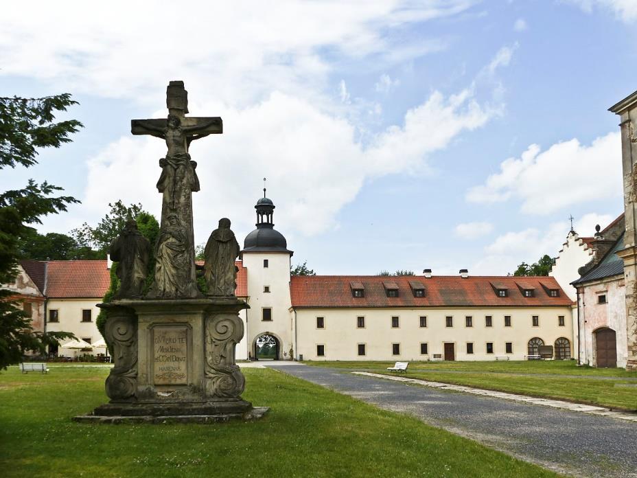 komentovanou