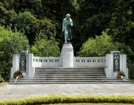 Dary projekty 1996-2016 - /donation/ Přehled darů RC Karlovy Vary 1996-2013 stka Divadlo Karlovy Vary Převedeno na účet u ČS pro obnovu DVN 1996-1997 190 000,- Ústav sociální péče Radošov konvektomat