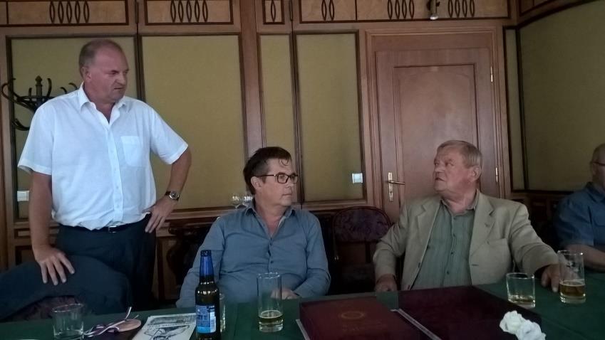 15.8. 2016 - schůzka RC Karlovy Vary v GH PUPP - salonek Beethoven Návstěva z RC Weimar Klub navštívili dva členové RC Weimar pánové Torsten Montag a Olaf Theuerkauf. Návštěvu uvítal B. Peroutka.