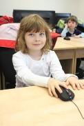 MINIŠKOLKY Miniškolka - dopolední kroužek Cena: 100 Kč/měsíc děti ve věku od 2 let Kroužek je určen dětem před nástupem do MŠ.