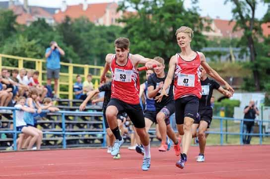 2013 do 3. B, třídy s jazykovým zaměřením. Nebylo jednoduché si zvyknout na tolik lidi a na tak velikou a moderní školu, ale zvládl jsem to. Zhruba ve 3.
