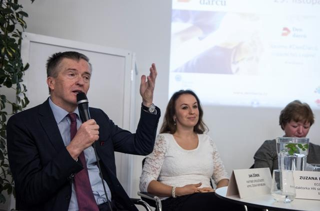 rovné příležitosti a legislativu Jiří Dienstbier, Pavel Kavánek, předseda dozorčí rady ČSOB, Jan Žůrek, partner KPMG